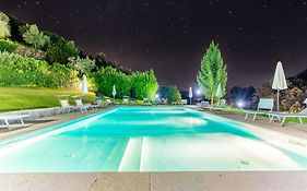 La Ferriera Exclusive Resort - Pool & Waterfall