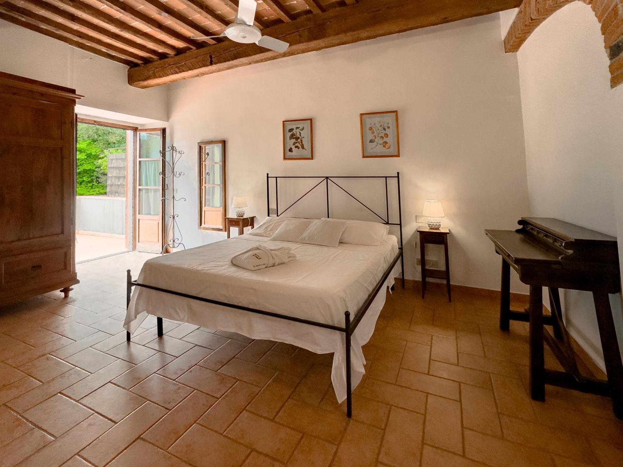 La Ferriera Exclusive Resort - Pool & Waterfall Loro Ciuffenna Esterno foto