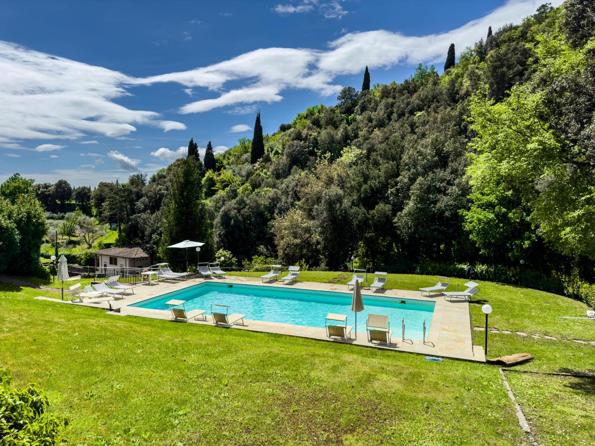 La Ferriera Exclusive Resort - Pool & Waterfall Loro Ciuffenna Esterno foto