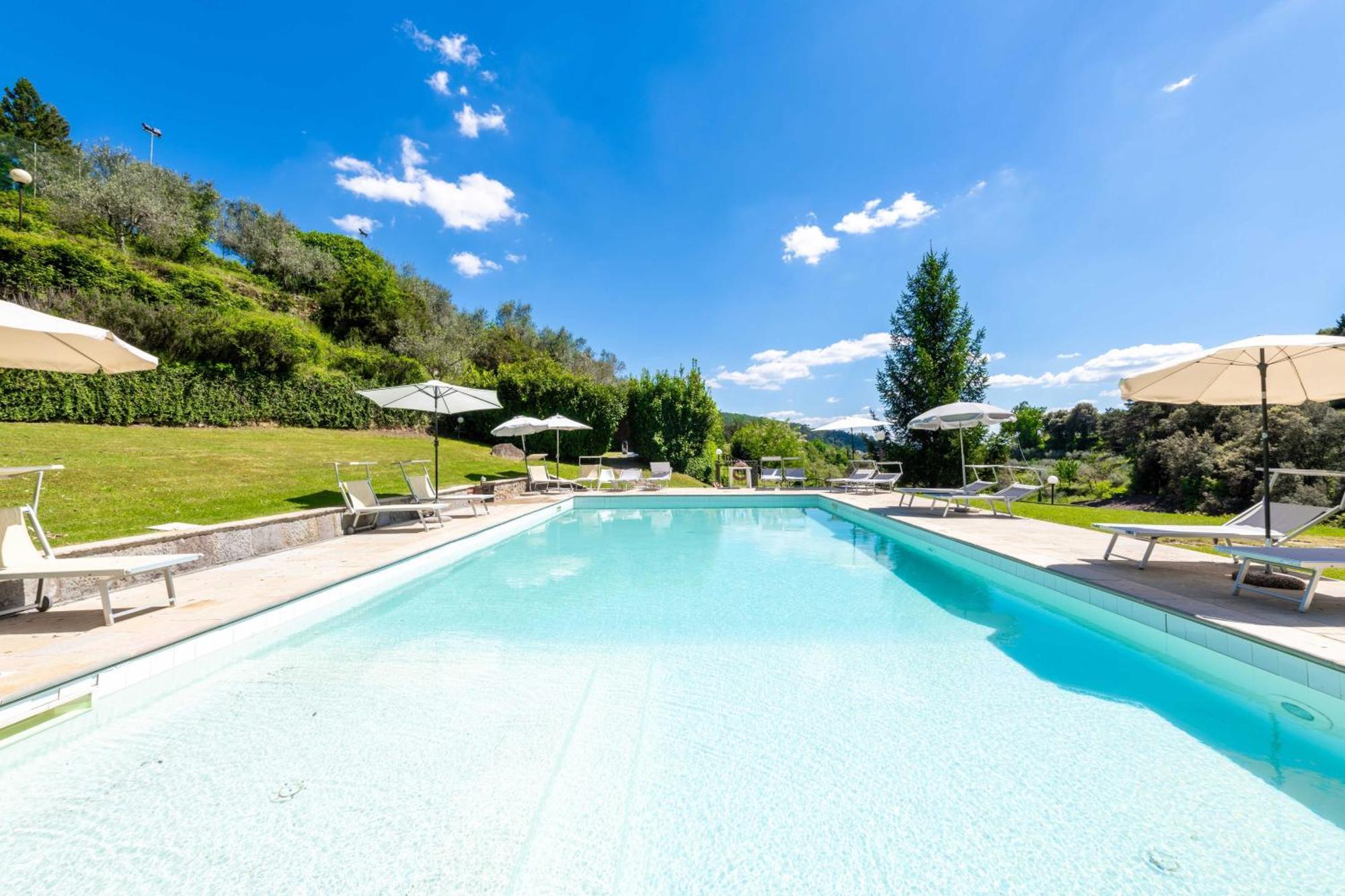La Ferriera Exclusive Resort - Pool & Waterfall Loro Ciuffenna Esterno foto