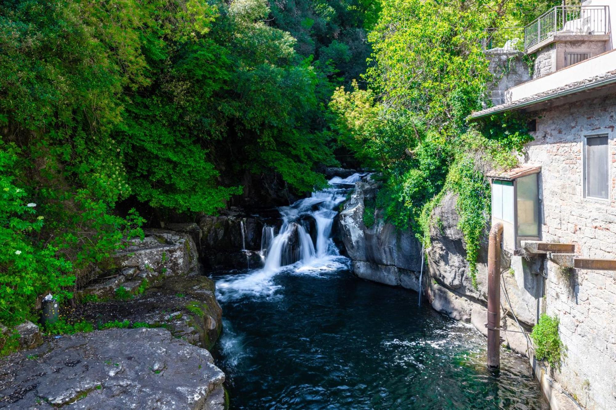 La Ferriera Exclusive Resort - Pool & Waterfall Loro Ciuffenna Esterno foto