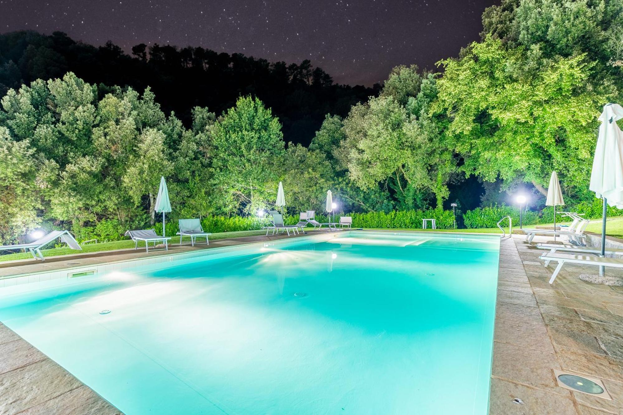 La Ferriera Exclusive Resort - Pool & Waterfall Loro Ciuffenna Esterno foto